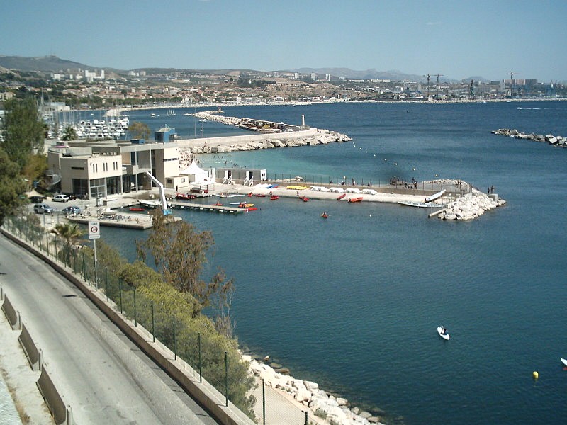 Vue de la baie de la base nautique de Marseille